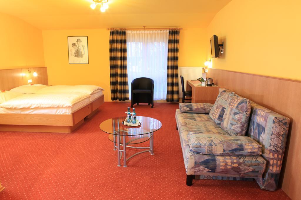 Hotel Kasserolle ซีกบวร์ก ภายนอก รูปภาพ